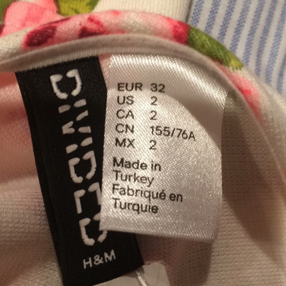 Dress - Picture 6 of 6